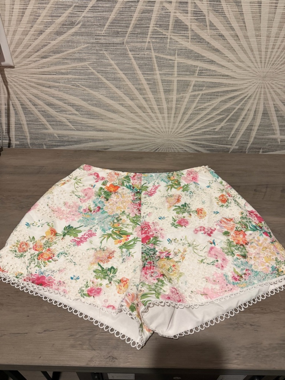 Sugarlips White High-Waist Floral Lace-Trim Shorts